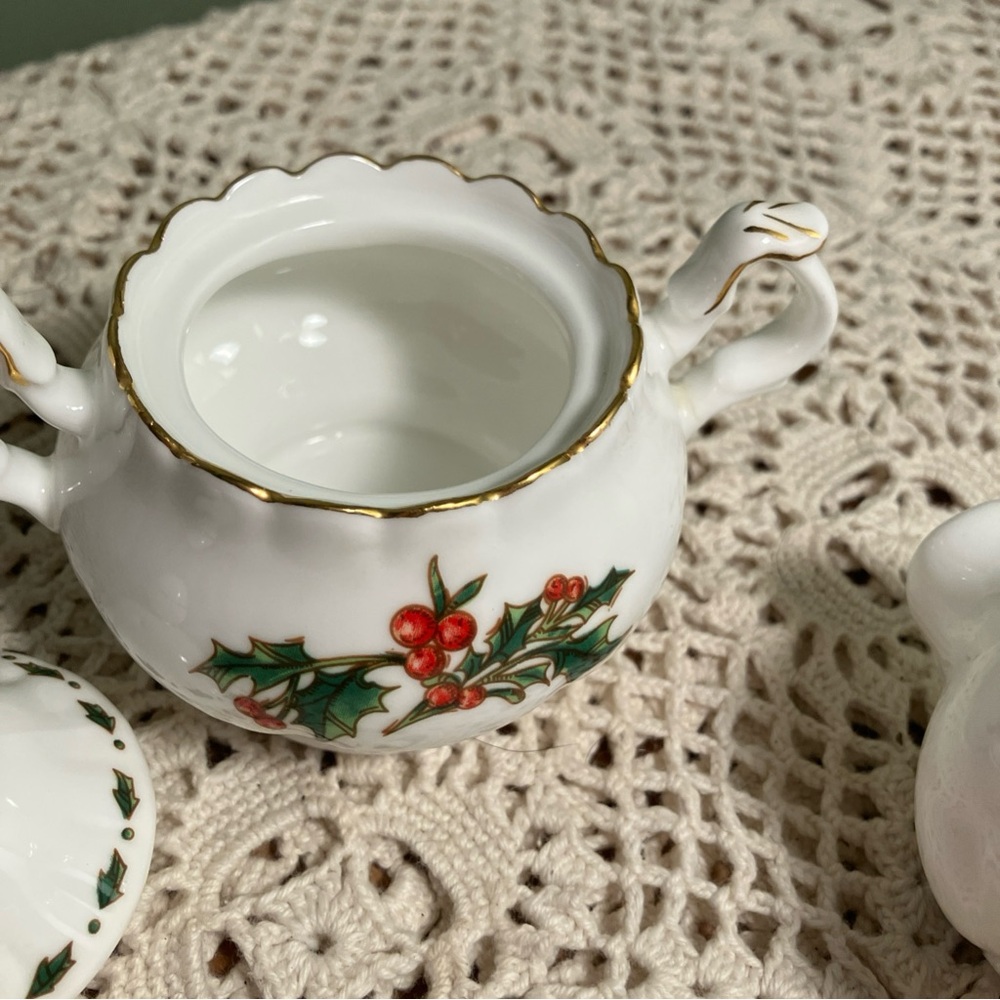 A Cup Of Christmas Cream & Sugar Set Waldman House Tom Hegg Hanson Bone China - Picture 6 of 11
